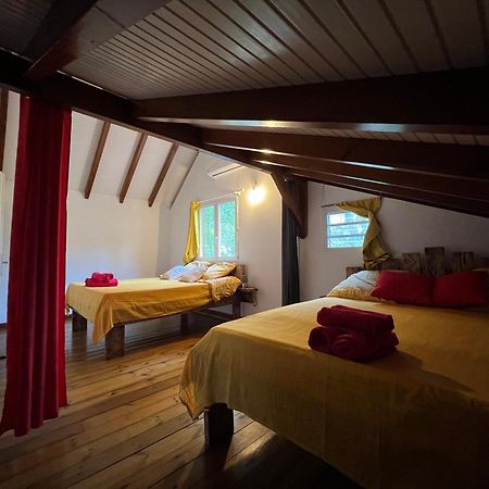 Villa au calme avec Jacuzzi, Villa Le Boursoie Les Abymes Extérieur photo