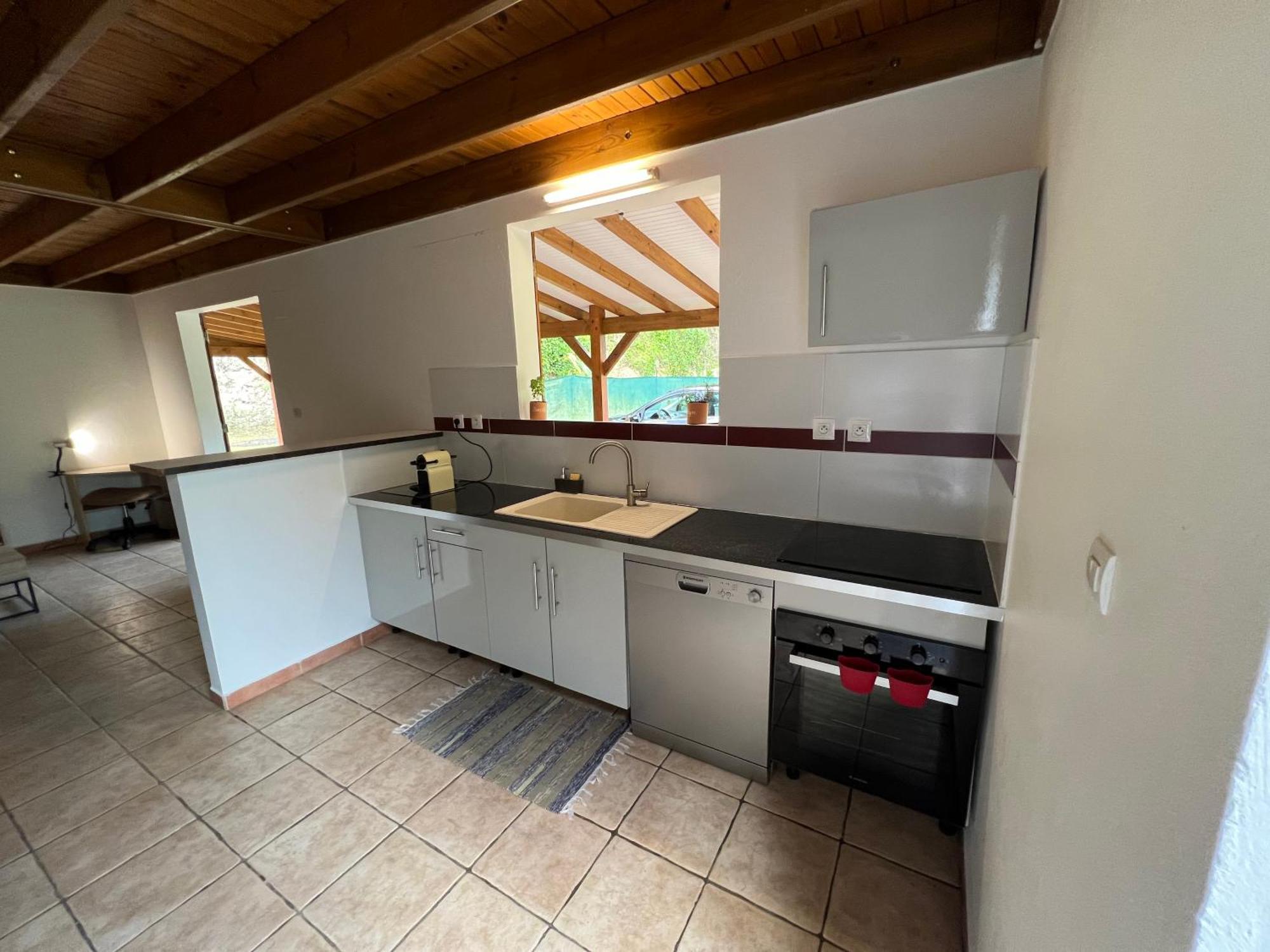 Villa au calme avec Jacuzzi, Villa Le Boursoie Les Abymes Extérieur photo